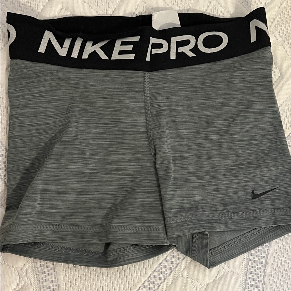 Nike Women's Heathered Gray Pro Athletic Shorts